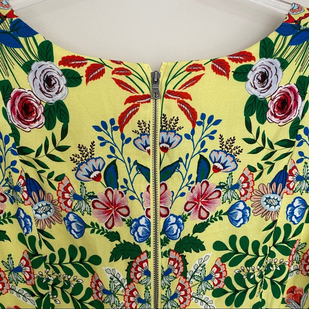 Alice + Olivia Hadley Floral Fit & Flare Dress - Picture 6 of 8